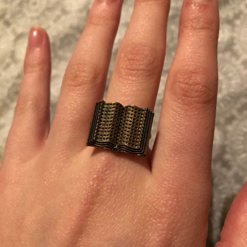 ❤️Book ring